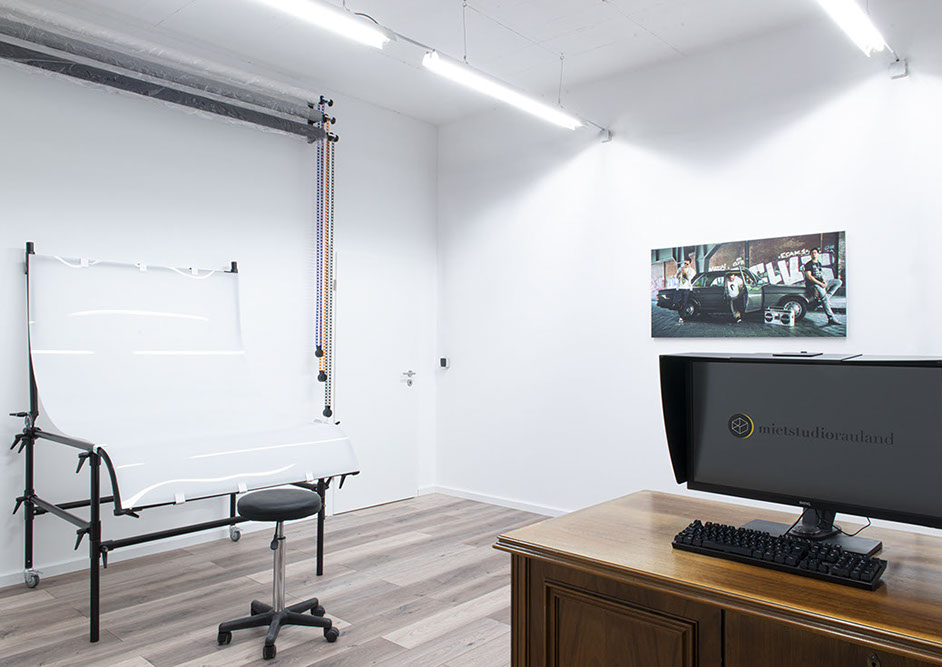 Der Aufnahmetisch und PC von Studio 2 im Mietstudio Rauland